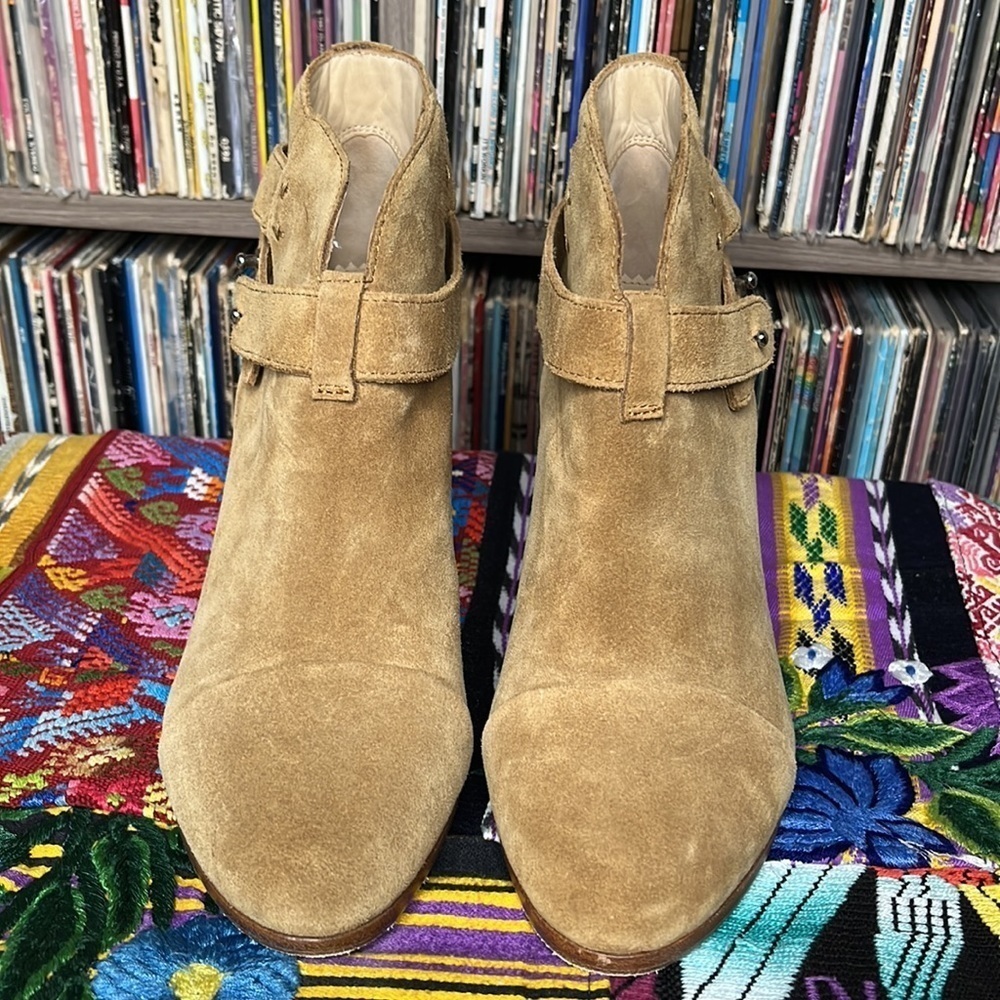 Rag & Bone Harrow Suede Ankle Boot in Hazel Size 37.5 - Picture 2 of 8